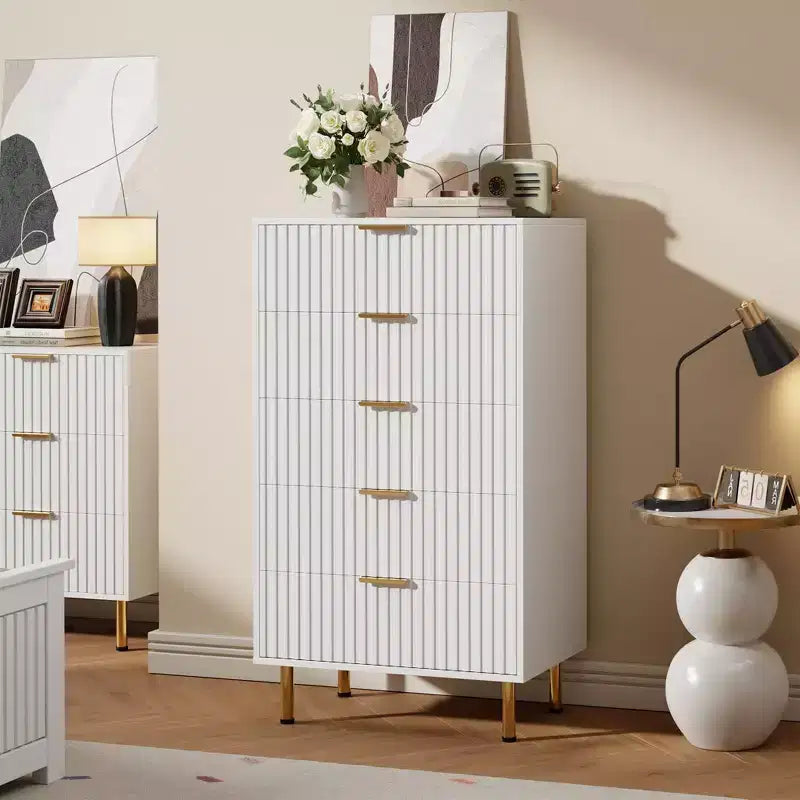 Cómoda de dormitorio alta con 5 cajones estriados de 47", cajones profundos