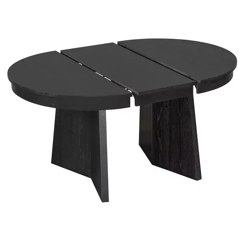 Comedor redondo retro con sillas tapizadas con respaldo de ratán