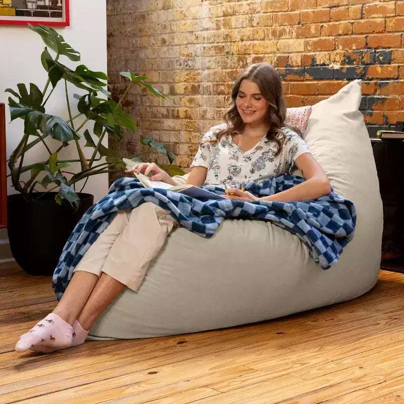 Almohada gigante de suelo tipo puf decorativa Pillow Saxx de 1.67 m, terciopelo exuberante