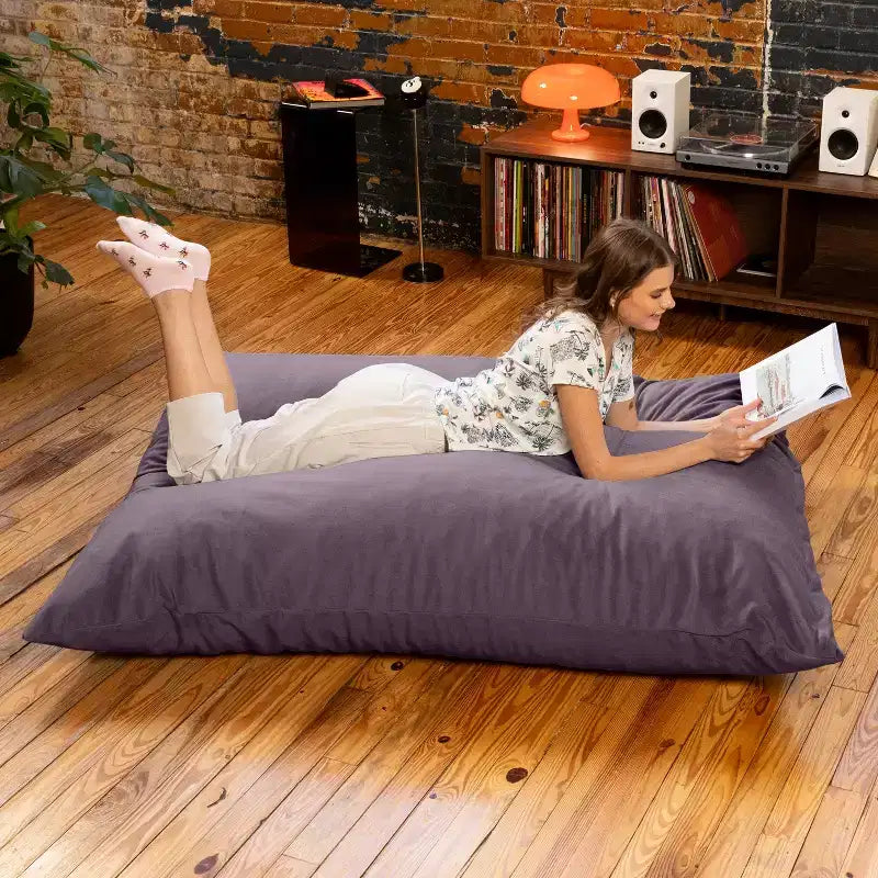 Almohada gigante de suelo tipo puf decorativa Pillow Saxx de 1.67 m, terciopelo exuberante