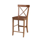 Mesa de comedor extensible redonda Ryan de 36" con 4 taburetes con respaldo en X, roble envejecido: madera maciza, mediados de siglo, base de pedestal