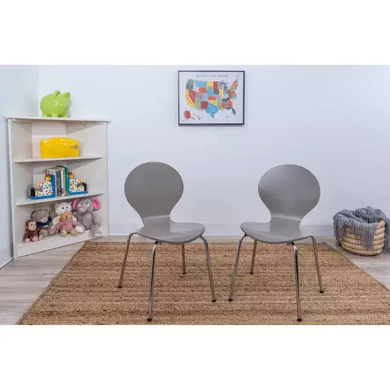 2 sillas de madera curvada para niños con patas cromadas