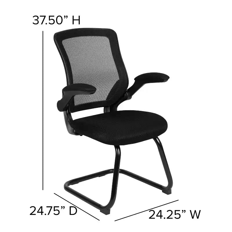 Silla de recepción lateral con base de trineo de malla negra y brazos abatibles