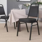 Silla de banquete apilable con respaldo trapezoidal y asiento de 6.35 cm de grosor