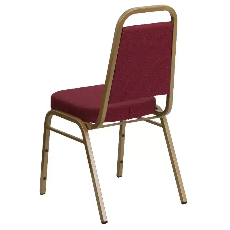 Silla de banquete apilable con respaldo trapezoidal y asiento de 6.35 cm de grosor
