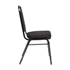 Silla de banquete apilable con respaldo trapezoidal y asiento de 6.35 cm de grosor