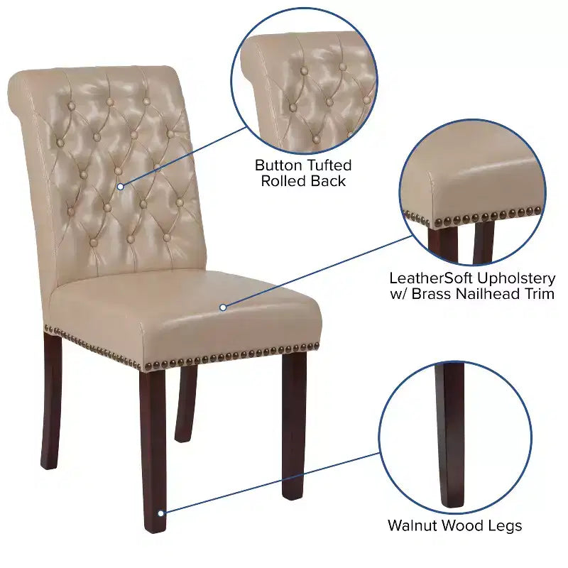 Silla de comedor Parson tapizada con respaldo enrollado, ribete de tachuelas y estructura con acabado y deslizadores de plástico para el suelo