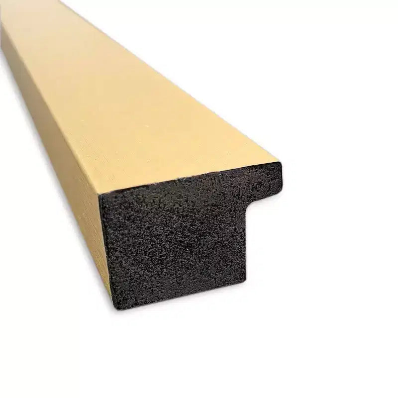 Espejo de pared de baño enmarcado de Grace Narrow con acabado cepillado, color dorado