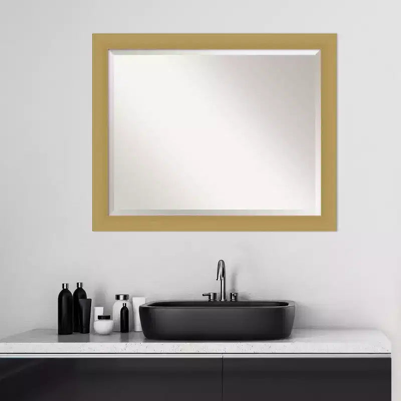 Espejo de pared Grace cepillado con marco para tocador de baño, dorado